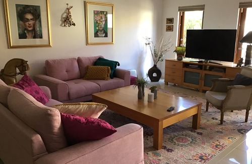 Wannanup Villa | Canal Island Villa Mandurah