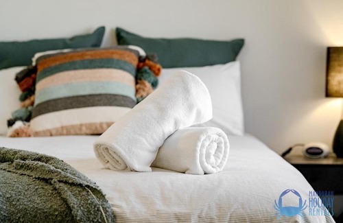 South Yunderup House | Canal-Side Retreat with Private Jetty