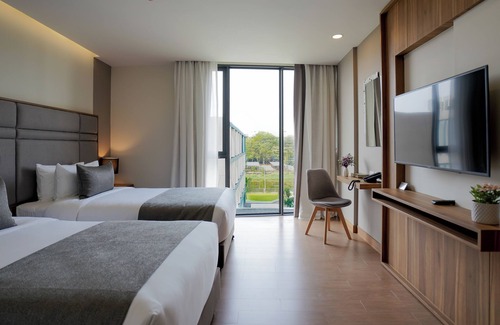 Lat Krabang Hotel | Canalis Suvarnabhumi Airport Hotel