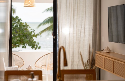 Zona Hotelera Condo | CANCUN BEACHFRONT CONDOS - ADULTS ONLY