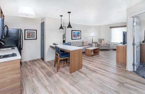 Brighton Hotel | Candlewood Suites Denver Northeast - Brighton by IHG