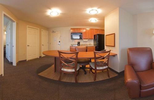 Lafayette Hotel | Candlewood Suites Lafayette by IHG