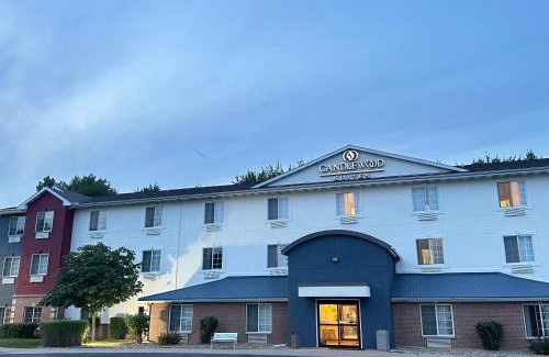 Stevensville Hotel | Candlewood Suites Saint Joseph - Benton Harbor by IHG