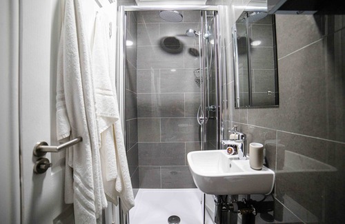 Canning Town North Apartment | CanningTown|FreeParking|UPTO30%OFF|LongtermStays