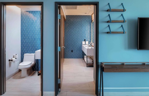 La Isla Hotel | Canopy by Hilton Cancun La Isla