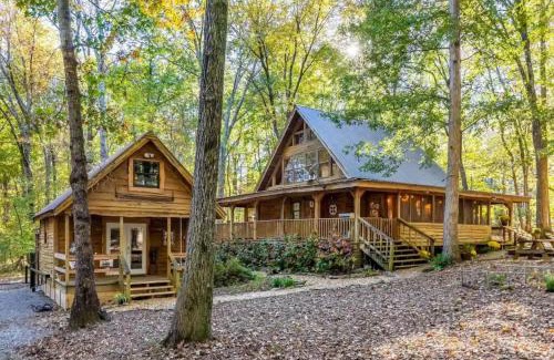 Mentone House | Canopy Woods - 2 beautiful homes with a hot tub