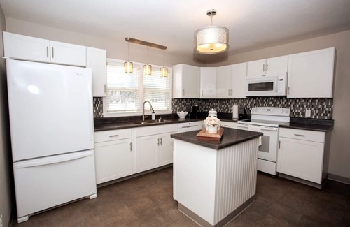 Rapid City House | ✶Canyon Lake✶PingPong✶Golf Course Close✶Garage✶