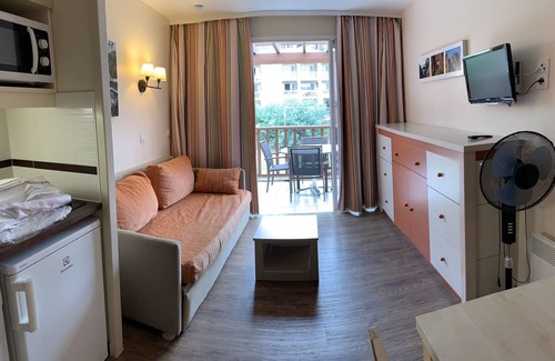 Cap Esterel Apartment | Cap Esterel 2P Sea view 5Pers. Air-conditioned