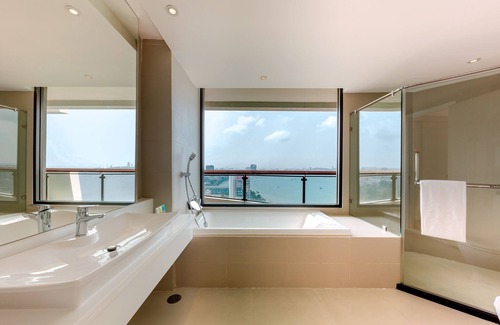 North Pattaya Resort | Cape Dara Resort