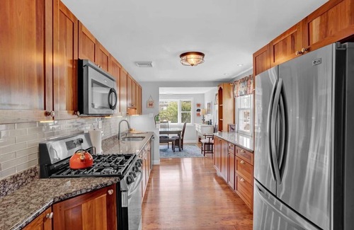 North Cape May House | Cape Escape with a Pool! Bookings available for 2026 now!