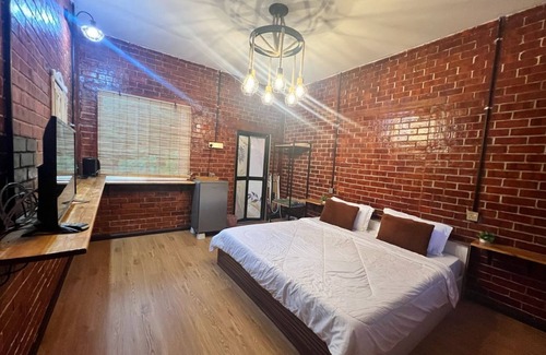 Yan Hotel | Capital O 91152 Jerot Dusun Campsite