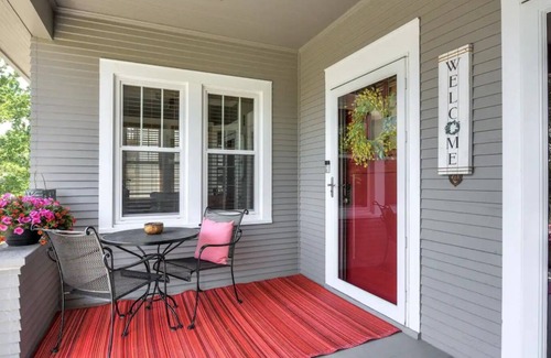 Dundee-Happy Hollow Historic District House | Capitol Charm in Dundee - East