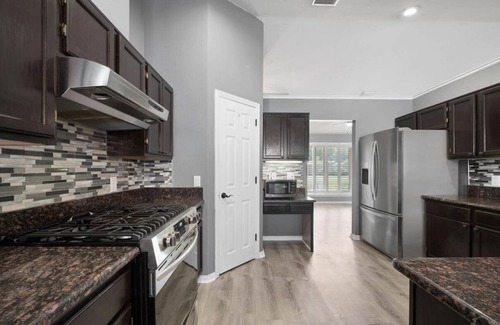 Ono Island House | Capt Booty’s Pool & Pet Friendly Pirate House! Near Johnson Beach & Perdido Key!