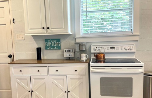 Lake Murray of Richland House | “Captain’s Quarters” Lake Murray vacation home, awesome views, close to marina.