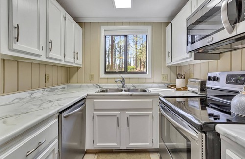 Salem Villa | Captains Walk 103 In Keowee Key