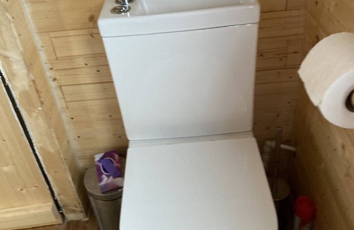 Carlton-in-Cleveland Cabin | Captivating 1-Bed Cabin in Middlesbrough