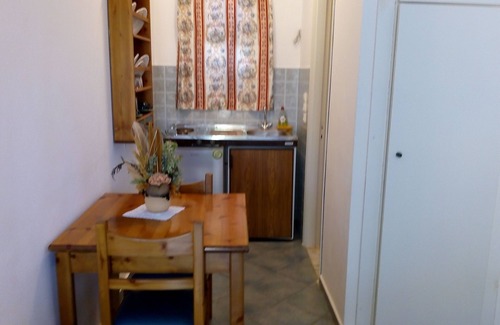 Lefkos Apartment | Captivating 1-Bed Apartment in Lefkos