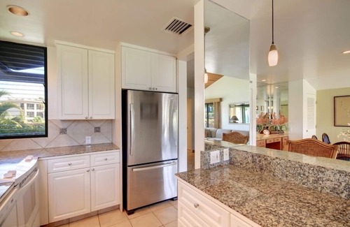 Wailea Condo | Captivating Ocean View Retreat: Spacious Beauty at Wailea Elua #902