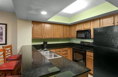 Downtown Myrtle Beach Resort | Captivating Oceanfront View in this One Bdrm Condo