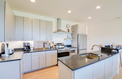 Raphine Cottage | Cardinal Cottage Beautiful Shenandoah Valley getaway w/stunning mountain views
