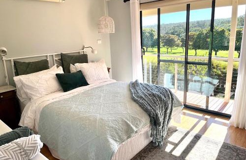 Crooked Brook House | Caringal in the Valley Farm stay