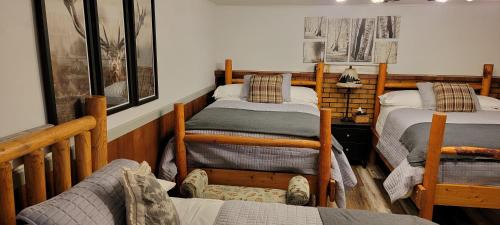 Hettinger Hotel | Carls Cabins