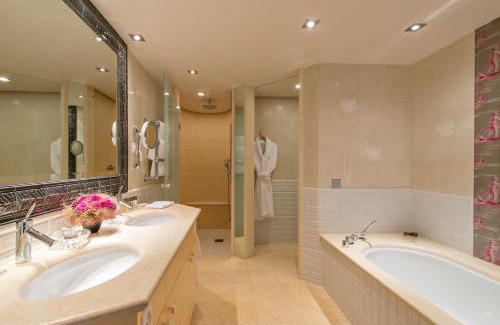 St. Moritz Hotel | Carlton Hotel St Moritz - The Leading Hotels of the World