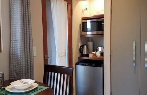 Carmel Apartment | Carmel by the Canyon