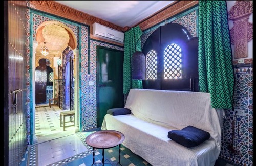 Huetor Santillan House | Carmen de Omar