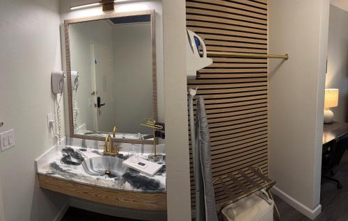 Pinebluff Hotel | Carolina Pine Inn near Southern Pines-Pinehurst