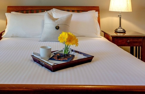Historic Waverly Bed & Breakfast | Caroline House Nashville Historic Inn