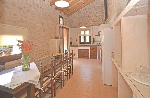 Sa Pobla Cottage | Carratxet - Spacious house with large pool and garden in Buger, Mallorca