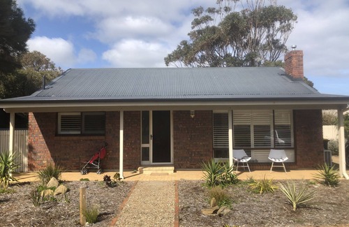 Carrickalinga House | Carrickalinga Cottage - relaxing beach escape