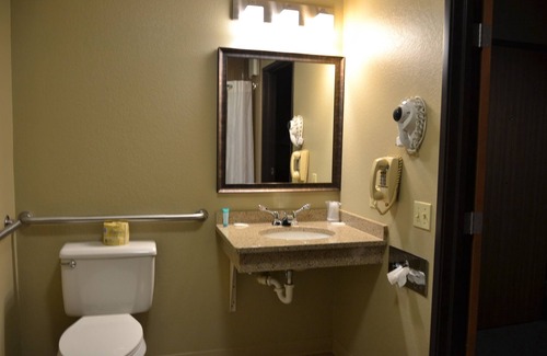 Carrington Hotel | Carrington Inn & Suites