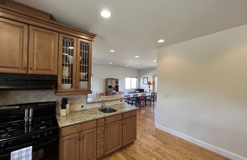 Mesa Vista Cabin | Carson-Tahoe Sunrise Lodge New short term rental byTahoe, Kirkwood, Carson City