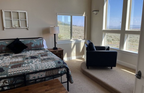 Mesa Vista Cabin | Carson-Tahoe Sunrise Lodge New short term rental byTahoe, Kirkwood, Carson City