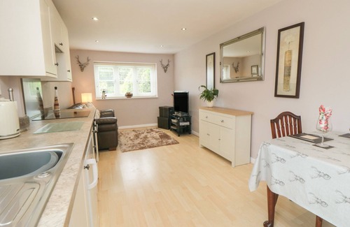 Scawton Cottage | CARTWHEEL COTTAGE, romantic, character holiday cottage in Yearsley