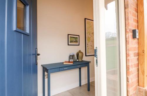 Kneesall House | Carver's Rest