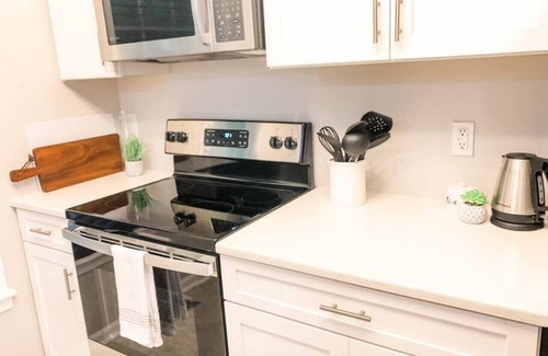 Cary House | Cary 3 Bedroom End Unit Townhome