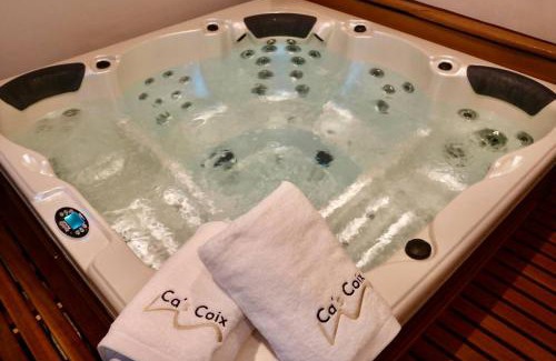 Sencelles Villa | Cas Coix Jacuzzi, gym & pool