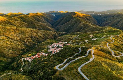 Polopos Apartment | Casa 3 Apartment and Artist Residence