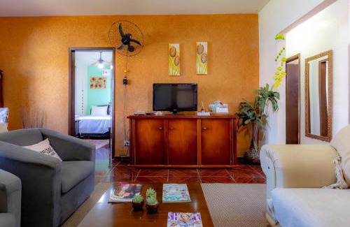 Caioba House | Casa 3 quartos com Wi-Fi, Ar e Churrasqueira