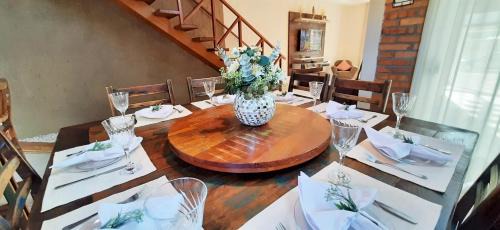 Bombas House | Casa 4 quartos com piscina Bombinhas