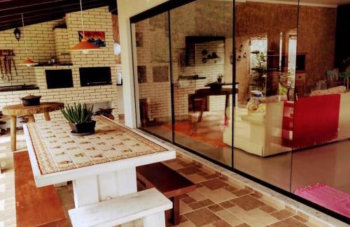 Ipiranga House | Casa a 150 m da Praia Martins de Sá