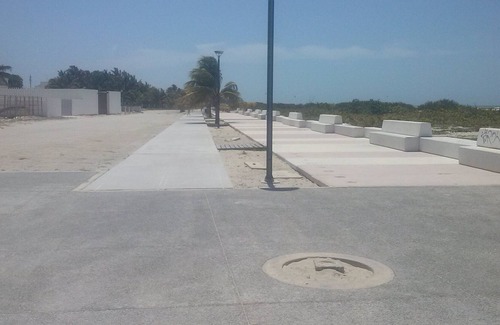 Yucatan Peninsula House | Casa a 30 mts de la playa comoda y fresca