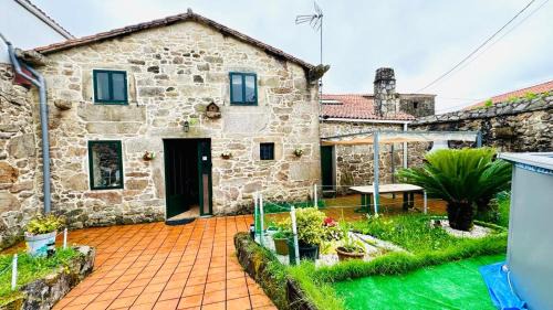 Padron House | Casa a Voada - Rural con Piscina Privada, Barbacoa y Juegos