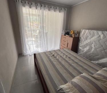 Mambucaba House | Casa aconchegante à 2 minutos da praia em Prainha de Mambucaba Paraty