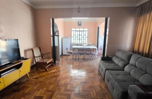 Barbacena House | Casa aconchegante em BQ