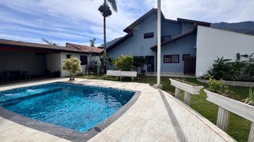 Lazaro House | Casa Agradável com piscina