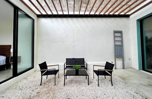 Centro Apartment | Casa Álamo in Downtown Merida, pool, 2 br